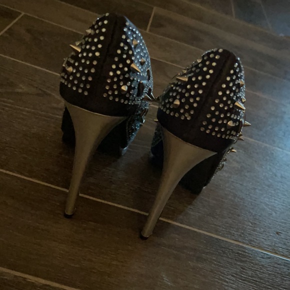 fRh - Picture 3 of 3